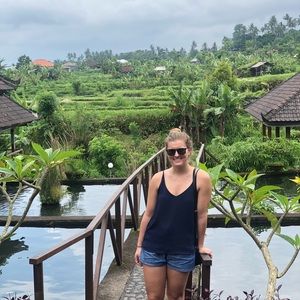 Meet your Posher, Sara